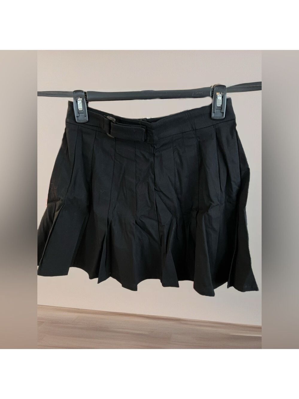 NWT Medium Dolls Kill Poster Girl Burn Book Pleated Mini Skirt Black